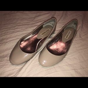 Steve Madden Nude Flats